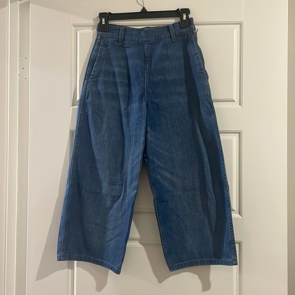 Levi’s culoutte wide leg crop - *petite girls must see!*